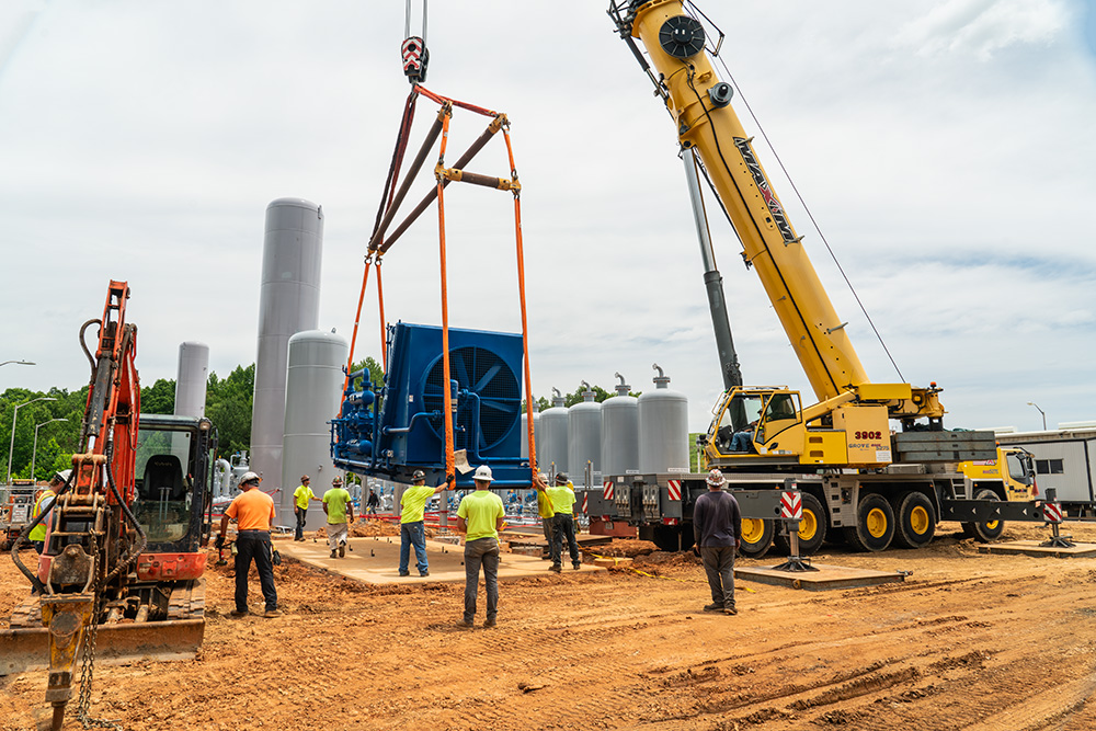 Rigging Compressor at Norther Bio Project